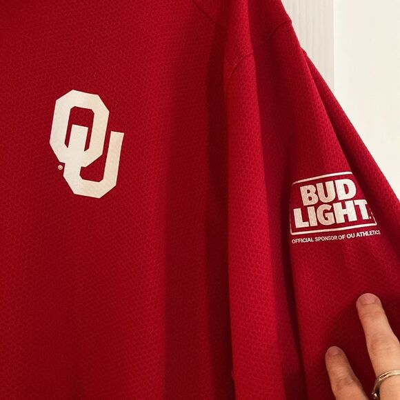 OUx Bud Light Men's Red quarter zip pullover
Sport Tek 2XL - Picture 2 of 6